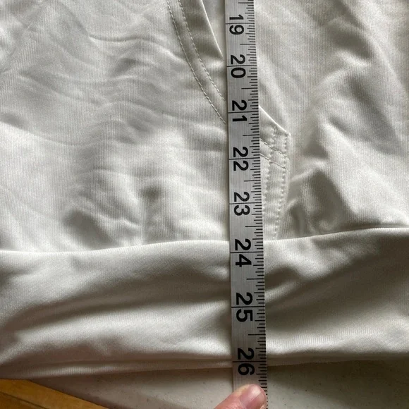 NWT Frida Kahlo x Shein Graphic Zip Front  Hoodie - Picture 9 of 10